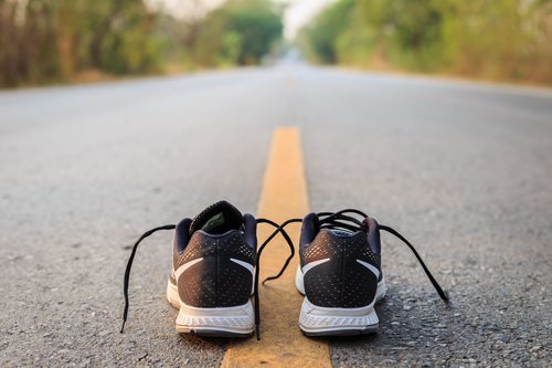 Elegir las zapatillas de running adecuadas en función de tu tipo de pisada es fundamental.