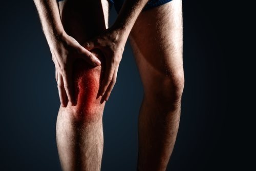 La rodilla es una de las partes de nuestro cuerpo que más sufren al hacer running.